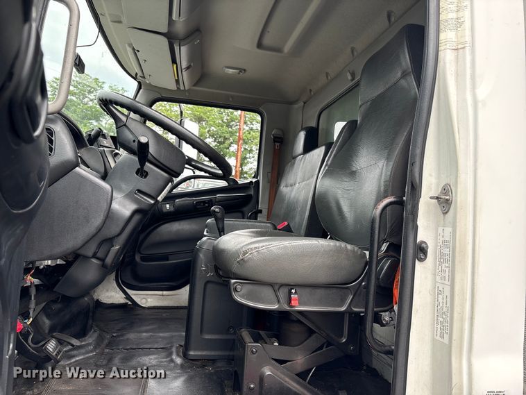 image for item DT2912 2016 Hino 268 refrigerated truck
