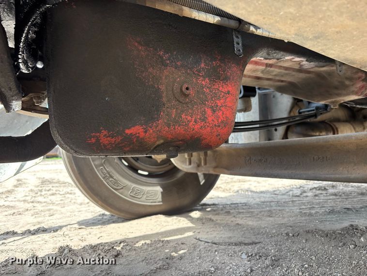image for item DU6382 2018 Peterbilt 579 semi truck