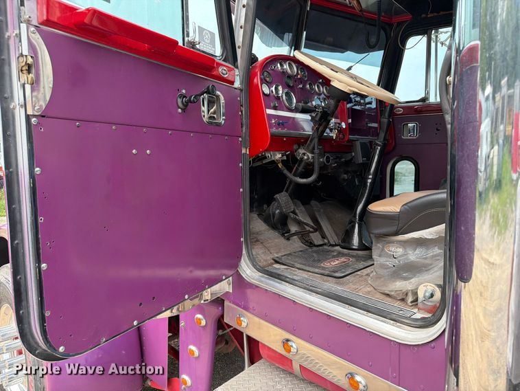 image for item DV2053 1980 Peterbilt 359 truck cab and chassis