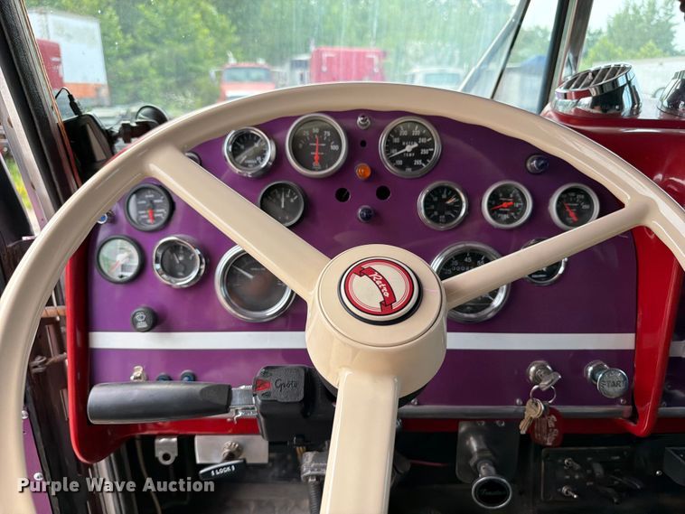 image for item DV2053 1980 Peterbilt 359 truck cab and chassis