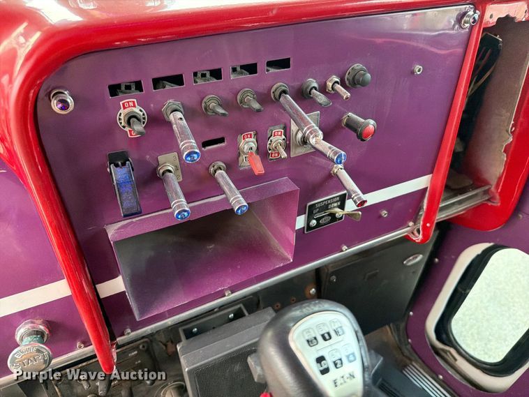 image for item DV2053 1980 Peterbilt 359 truck cab and chassis