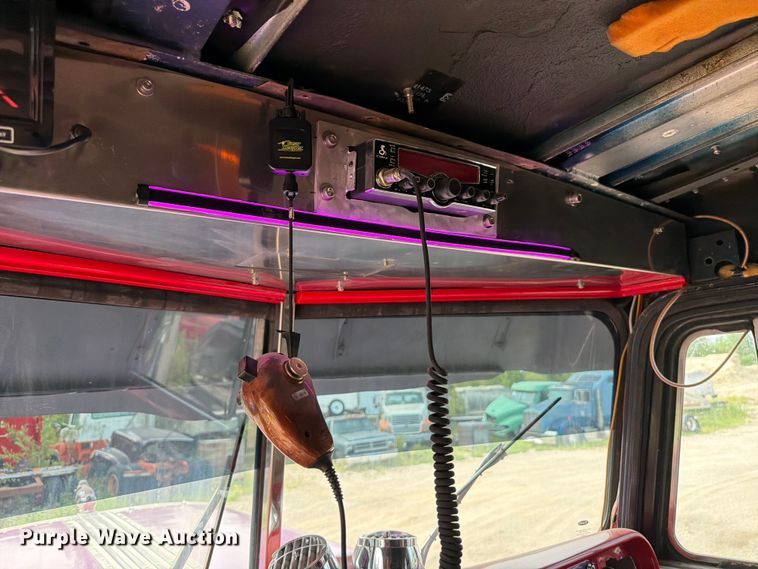 image for item DV2053 1980 Peterbilt 359 truck cab and chassis