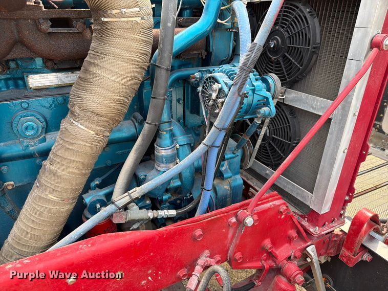 image for item DV2053 1980 Peterbilt 359 truck cab and chassis
