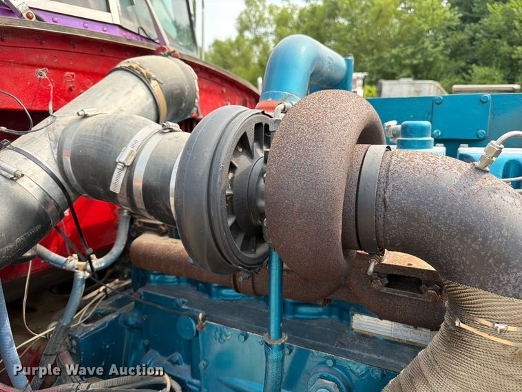 image for item DV2053 1980 Peterbilt 359 truck cab and chassis