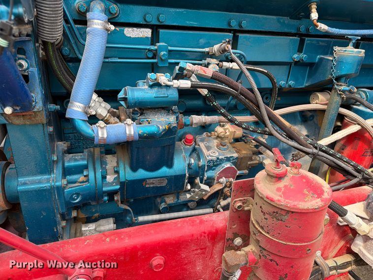 image for item DV2053 1980 Peterbilt 359 truck cab and chassis
