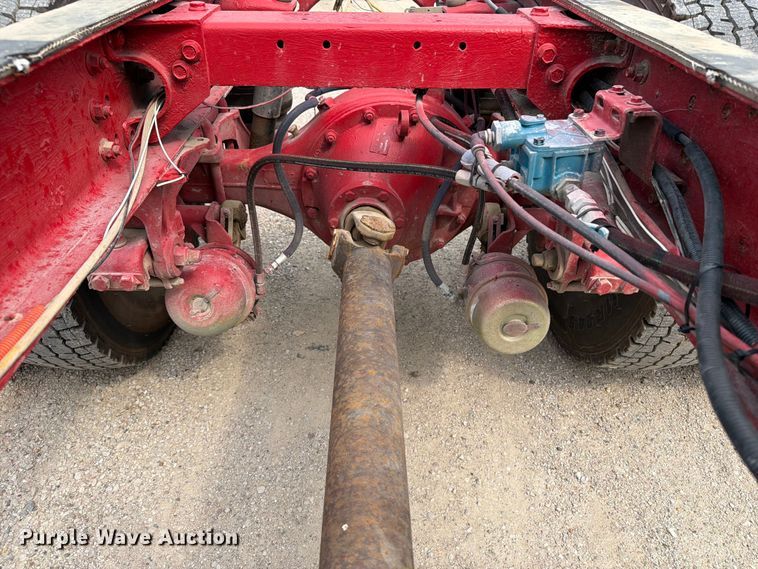 image for item DV2053 1980 Peterbilt 359 truck cab and chassis