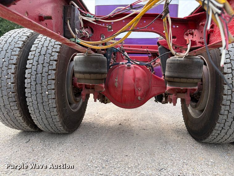 image for item DV2053 1980 Peterbilt 359 truck cab and chassis