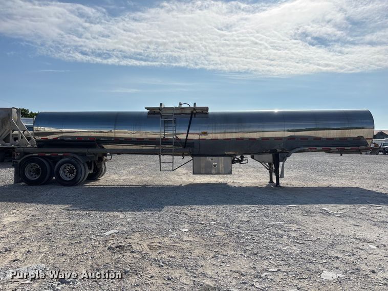 image for item DV4392 1992 Polar Tank Trailer, Inc. tank trailer