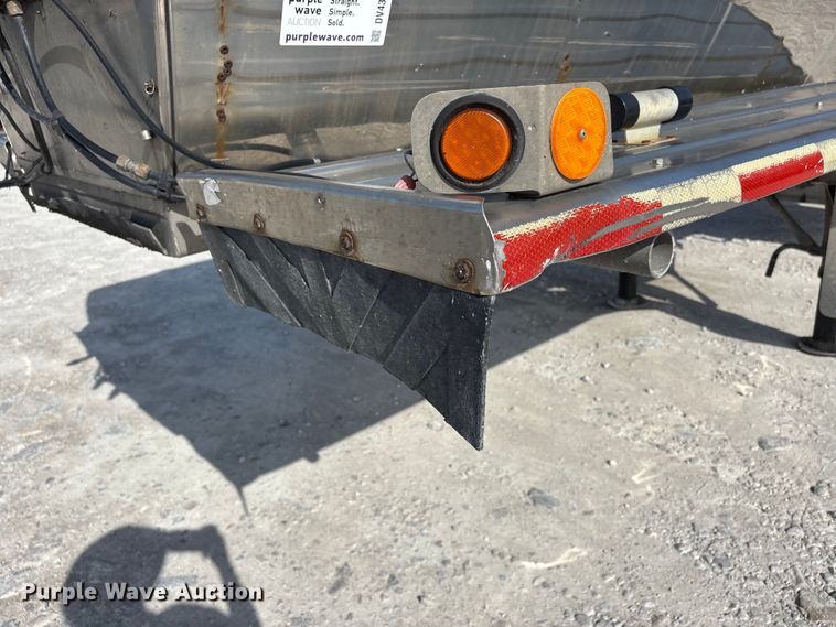 image for item DV4392 1992 Polar Tank Trailer, Inc. tank trailer