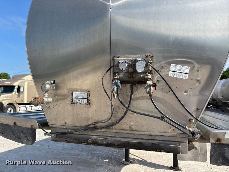 image for item DV4392 1992 Polar Tank Trailer, Inc. tank trailer