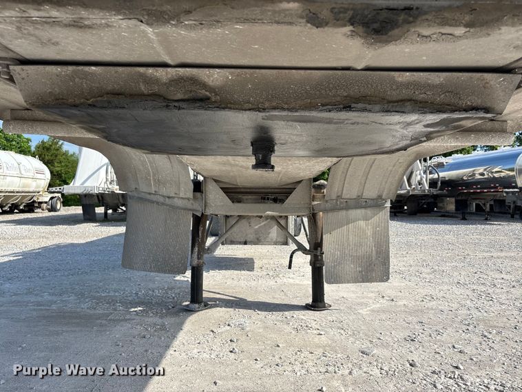 image for item DV4392 1992 Polar Tank Trailer, Inc. tank trailer