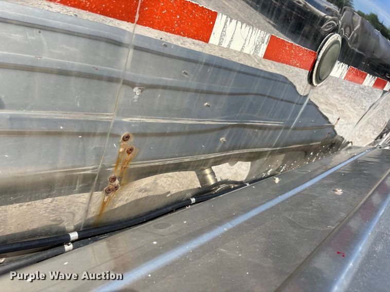 image for item DV4392 1992 Polar Tank Trailer, Inc. tank trailer