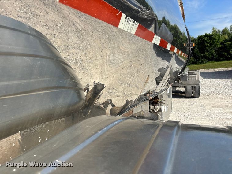 image for item DV4392 1992 Polar Tank Trailer, Inc. tank trailer