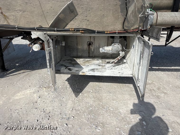 image for item DV4392 1992 Polar Tank Trailer, Inc. tank trailer
