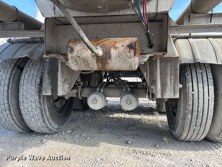 image for item DV4392 1992 Polar Tank Trailer, Inc. tank trailer