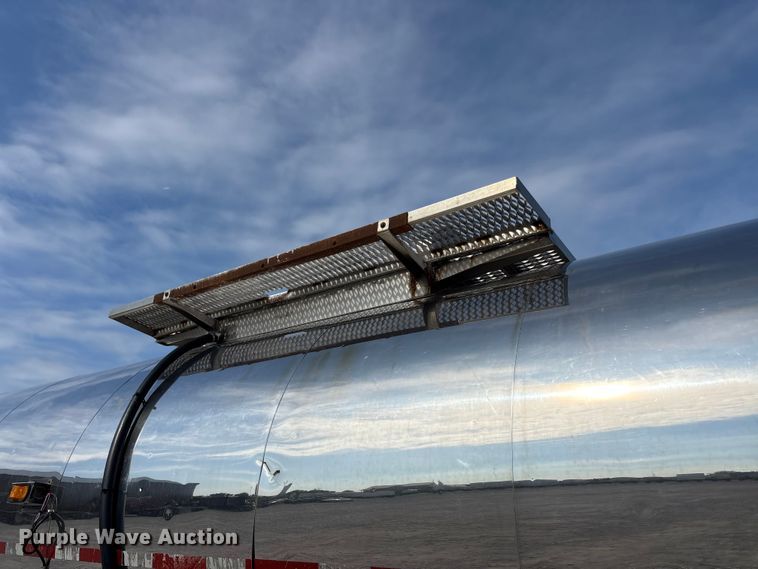 image for item DV4392 1992 Polar Tank Trailer, Inc. tank trailer