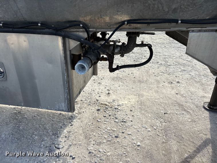 image for item DV4392 1992 Polar Tank Trailer, Inc. tank trailer