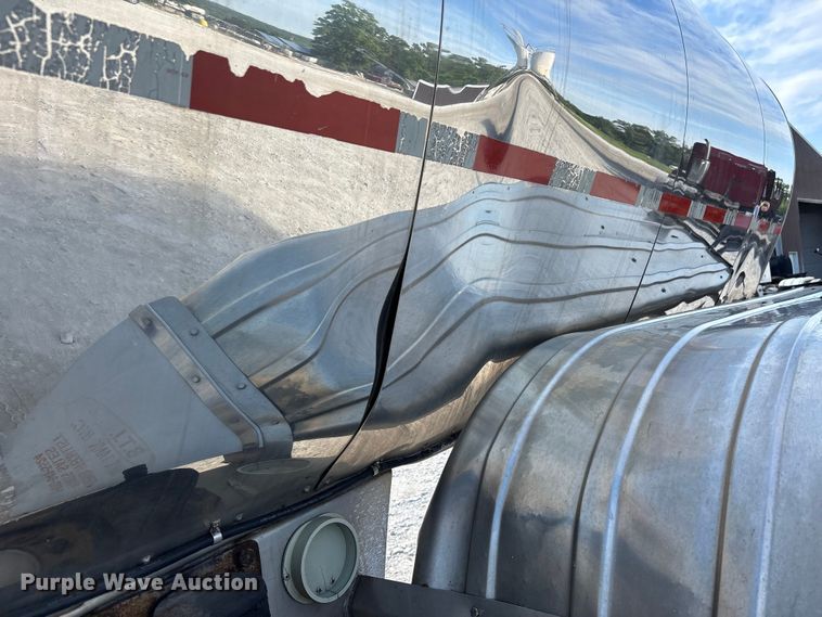 image for item DV4392 1992 Polar Tank Trailer, Inc. tank trailer