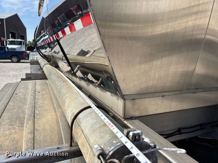image for item DV4392 1992 Polar Tank Trailer, Inc. tank trailer