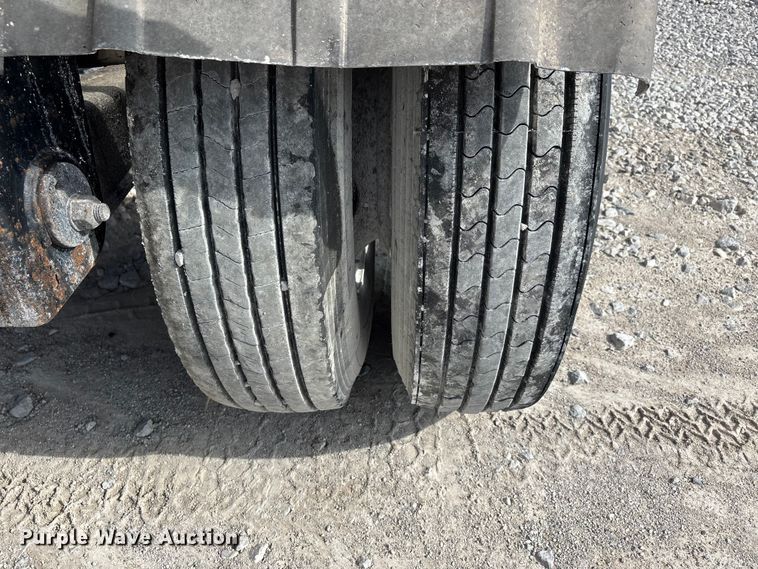 image for item DV4392 1992 Polar Tank Trailer, Inc. tank trailer