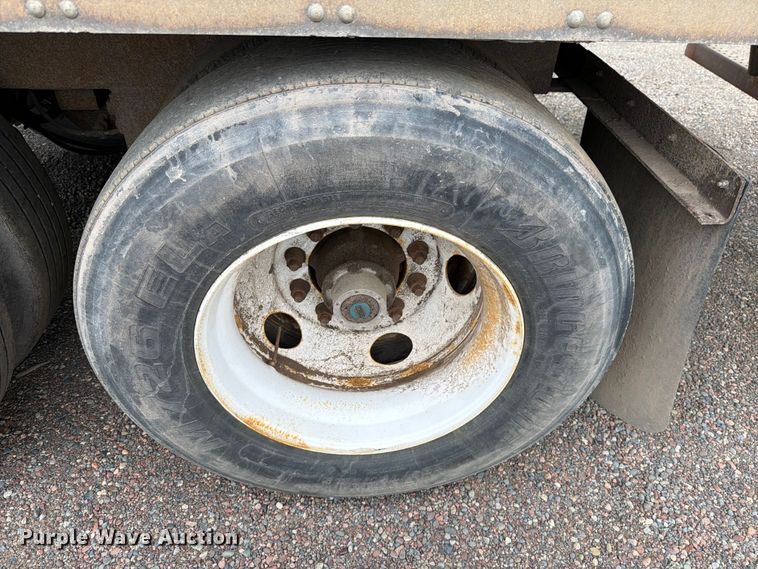 image for item DV8514 2015 Kidron 15P00340 refrigerated van trailer