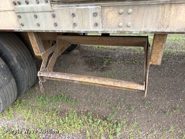 image for item DV8515 2015 Kidron 15P00339 refrigerated van trailer