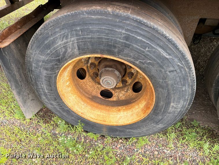 image for item DV8515 2015 Kidron 15P00339 refrigerated van trailer