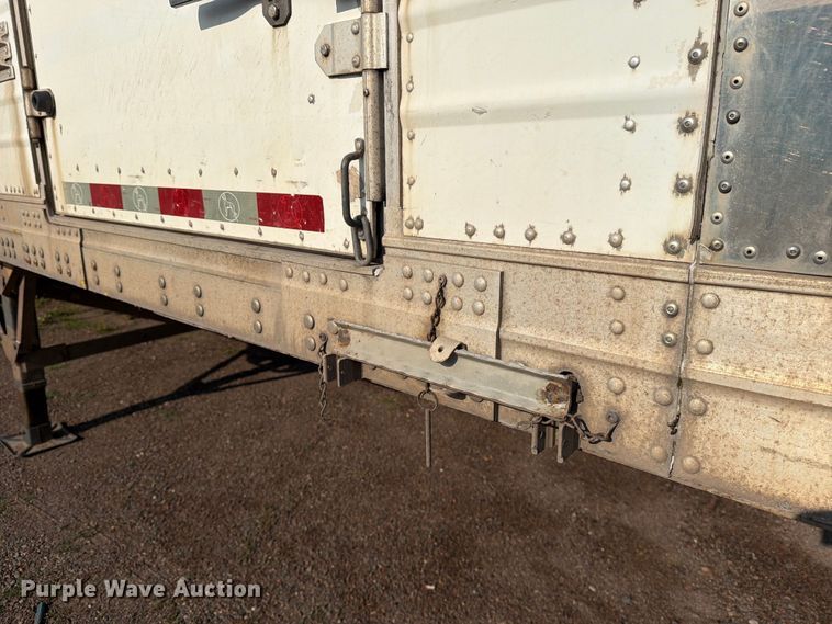 image for item DV8519 1984 Great Dane Trailers refrigerated van trailer