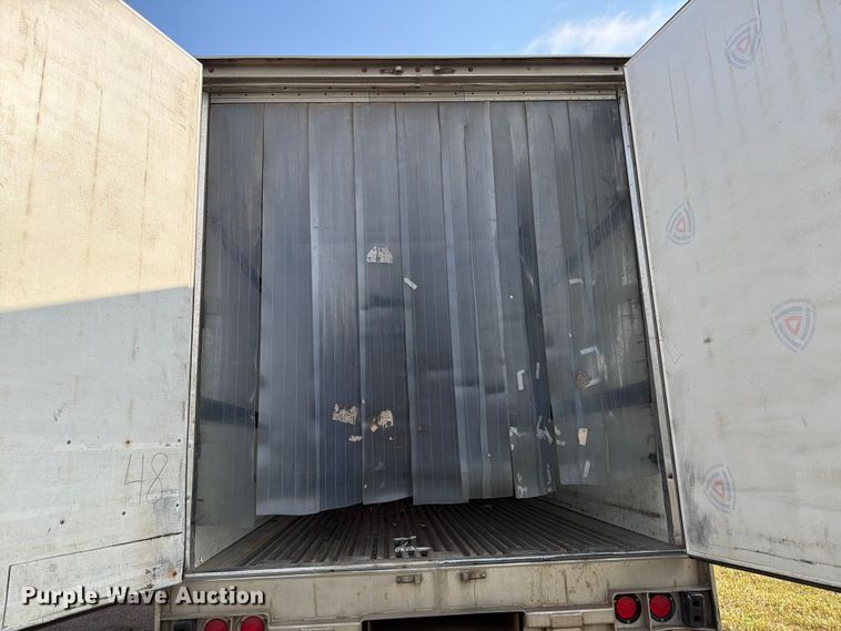 image for item DV8519 1984 Great Dane Trailers refrigerated van trailer