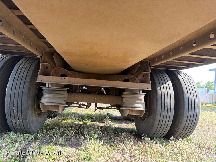 image for item DV8519 1984 Great Dane Trailers refrigerated van trailer