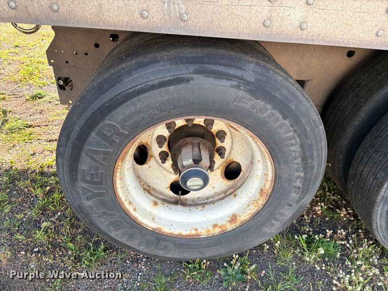 image for item DV8519 1984 Great Dane Trailers refrigerated van trailer