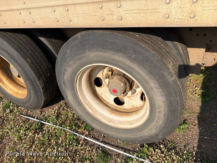 image for item DV8519 1984 Great Dane Trailers refrigerated van trailer