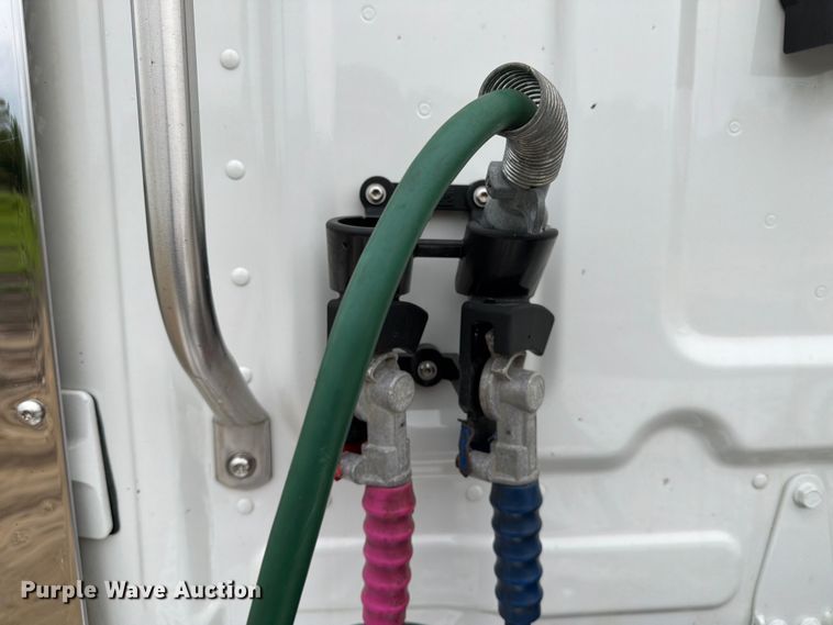 image for item DV8541 2022 Western Star 49X Chassis semi truck