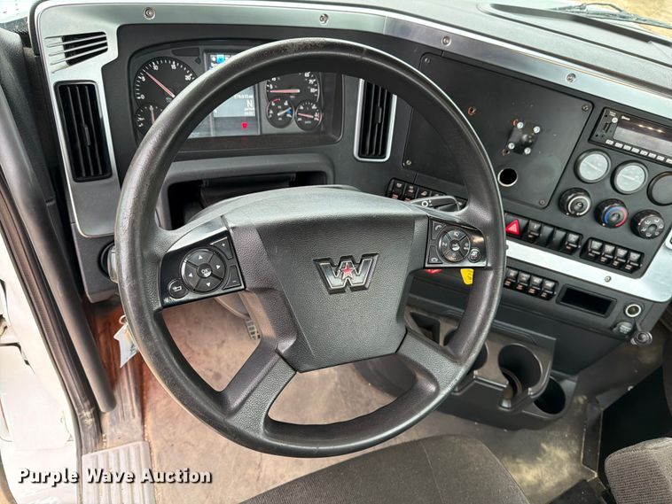 image for item DV8541 2022 Western Star 49X Chassis semi truck