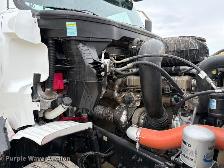 image for item DV8541 2022 Western Star 49X Chassis semi truck