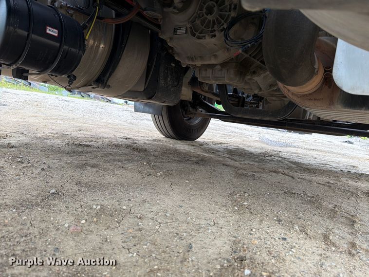 image for item DV8541 2022 Western Star 49X Chassis semi truck