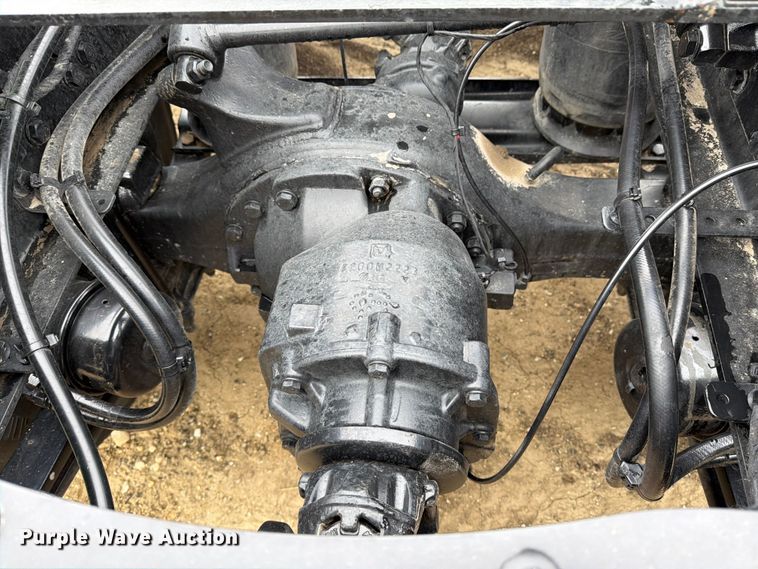 image for item DV8541 2022 Western Star 49X Chassis semi truck