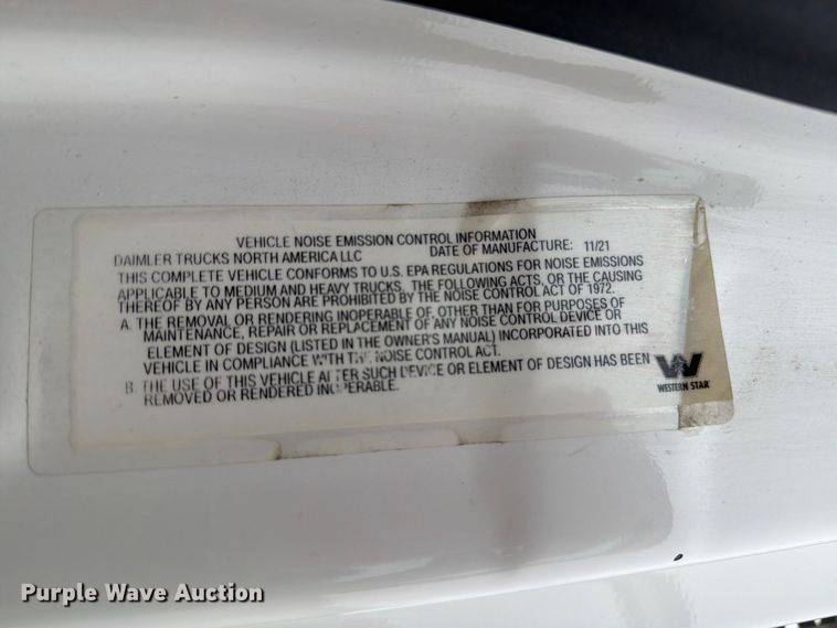 image for item DV8541 2022 Western Star 49X Chassis semi truck