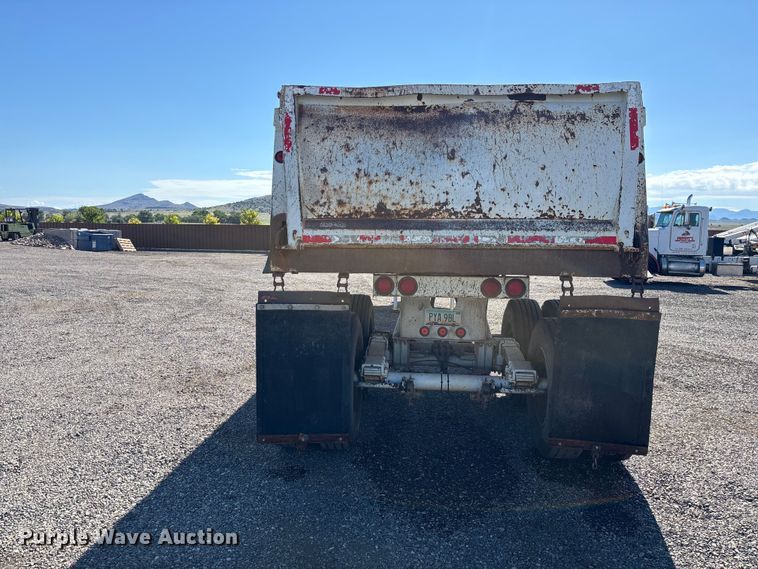 image for item DW1283 2007 Clement Starlite AR end dump trailer