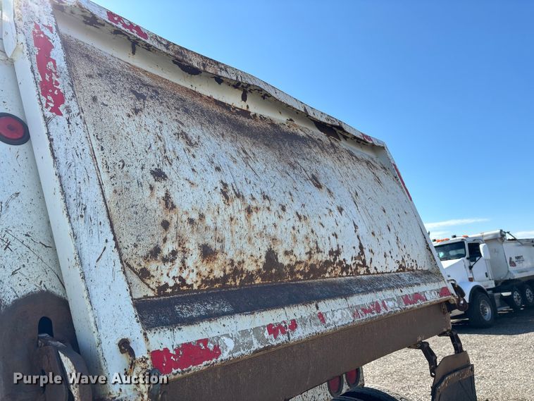 image for item DW1283 2007 Clement Starlite AR end dump trailer