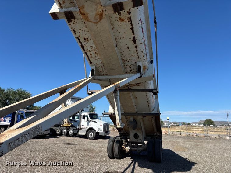 image for item DW1283 2007 Clement Starlite AR end dump trailer