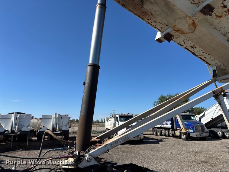 image for item DW1283 2007 Clement Starlite AR end dump trailer