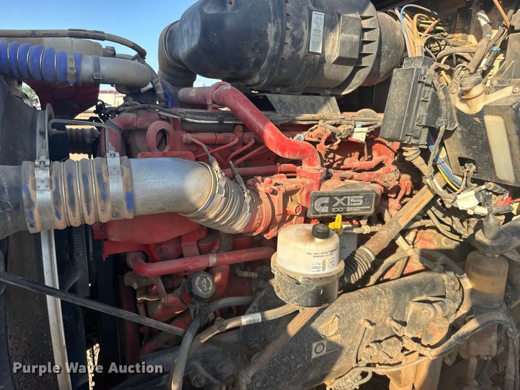 image for item DY3079 2020 Kenworth T800 semi truck