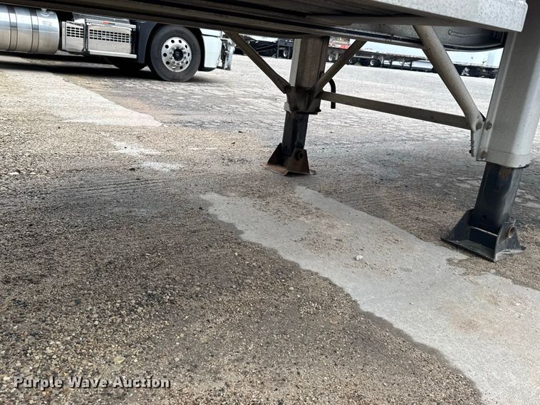 image for item DY3132 2016 MAC Trailer Manufacturing TNAR48AF flatbed trailer