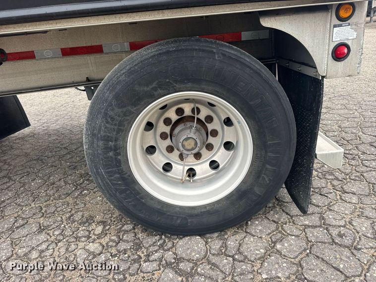 image for item DY3133 2016 MAC Trailer Manufacturing TNAR48AF flatbed trailer
