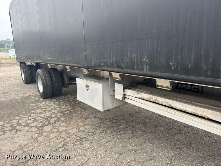 image for item DY3134 2016 MAC Trailer Manufacturing TNAR48AF flatbed trailer