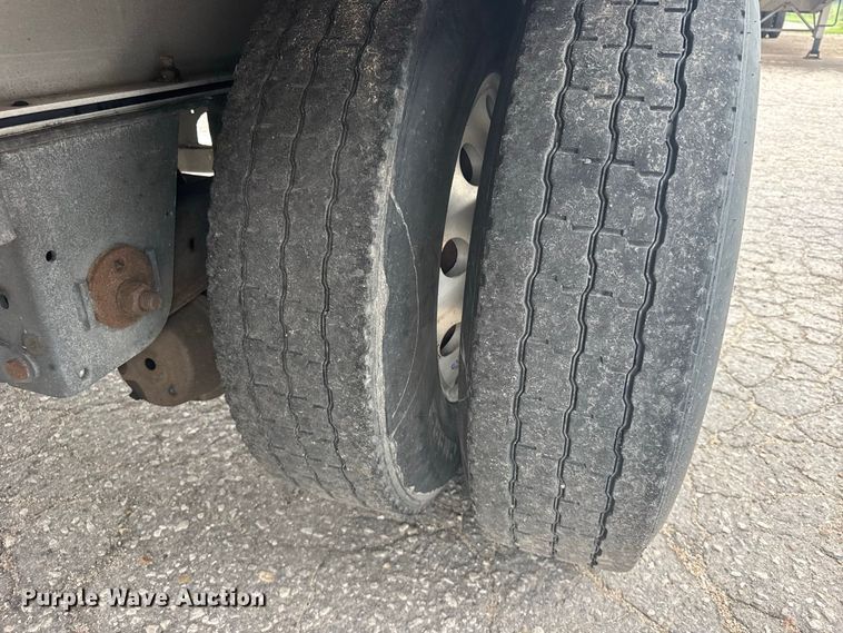 image for item DY3134 2016 MAC Trailer Manufacturing TNAR48AF flatbed trailer