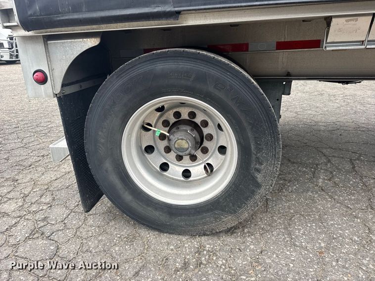 image for item DY3134 2016 MAC Trailer Manufacturing TNAR48AF flatbed trailer