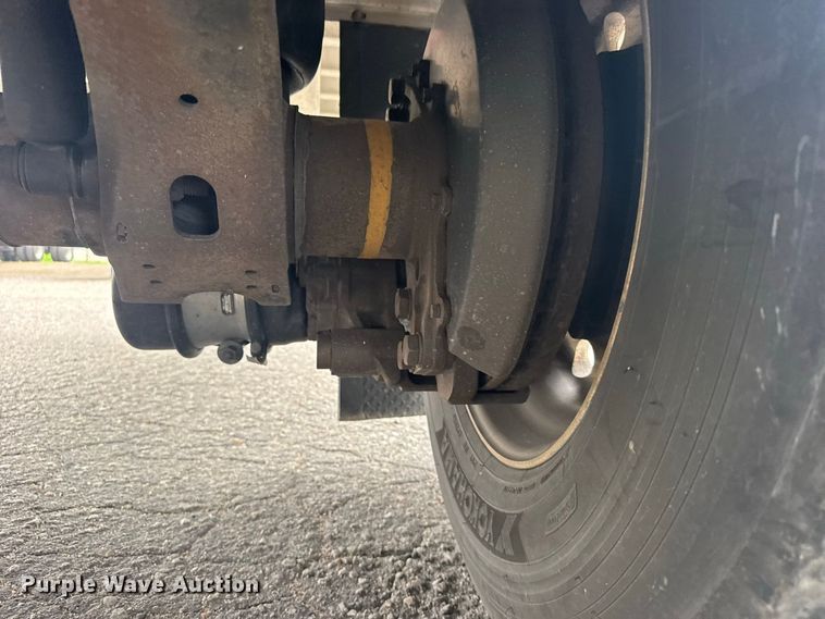 image for item DY3136 2021 Doonan Specialized Trailer 532BBLLTTQKZH flatbed trailer