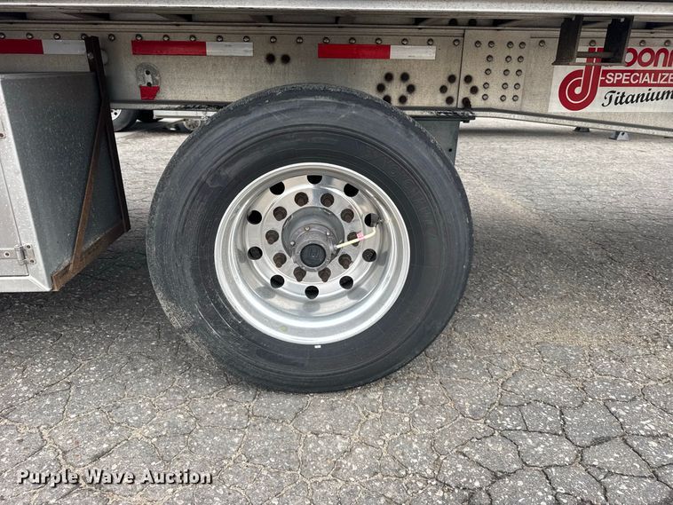 image for item DY3136 2021 Doonan Specialized Trailer 532BBLLTTQKZH flatbed trailer